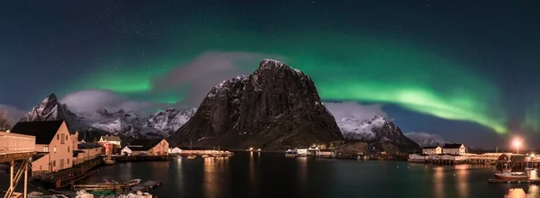 Northern Lights Aurora Borealis Port Hamnoy Hamnoy Moskenesy Lofoten Norway — Stockfoto