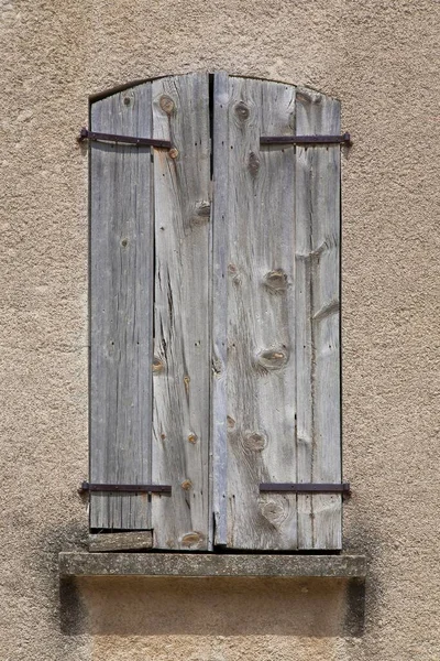 Gesloten Houten Luiken Het Raam — Stockfoto