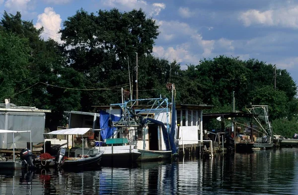 Fishing Boats Bayou Terrebonne Mississippi Delta — Stok fotoğraf