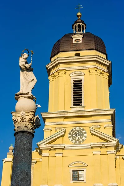 Marian Kolom Air Mancur Marien Gereja Pengadilan Maria Karls Persegi — Stok Foto