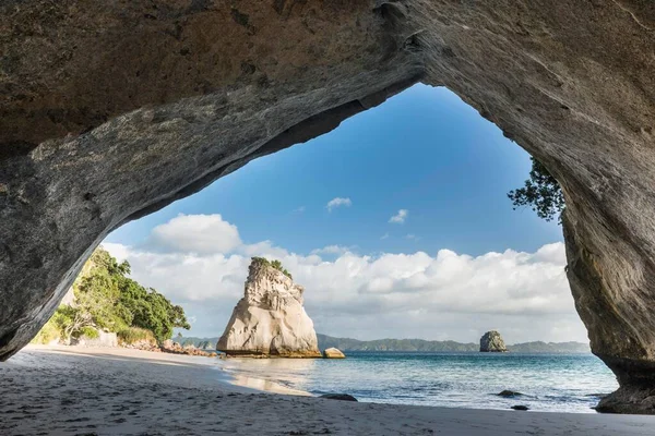 View Cave Cathedral Cave Cathedral Cove Mercury Bay Coromandel Peninsula — 图库照片