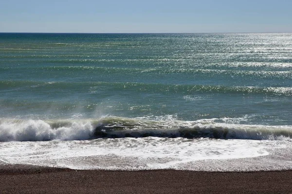 Κύματα Στις Ακτές Του Ατλαντικού Της Αργεντινής Της Καλέτα Ολίβια — Φωτογραφία Αρχείου