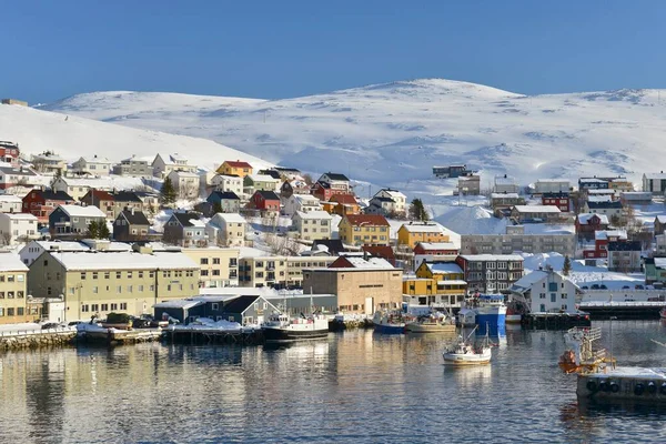 Harbor Snow Covered Mountains Honningsvg Magerya Island Finnmark Norway Europe — Zdjęcie stockowe