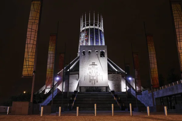 Catedral Metropolitana Catedral Católica Romana Circular Moderna Liverpool Con Sus — Foto de Stock