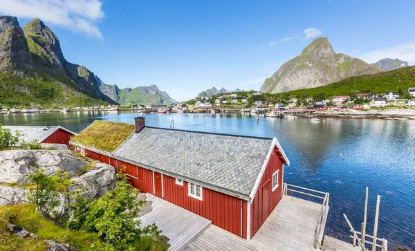Red House View Fjord Summer Reine Rorbuer Rorbu Fishing Village — стокове фото