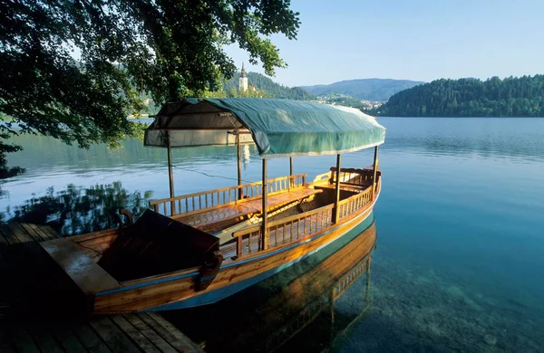 Traditional Wooden Boats Pletten Lake Bled Gorenjska Region Slovenia Europe — Stockfoto