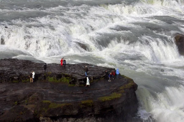 Tourists Gullfoss Waterfall Iceland — Stockfoto