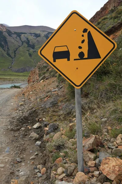 Road Sign Caution Falling Rocks Los Glaciares National Park Chalten — Stockfoto