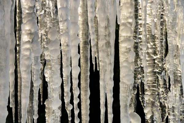 Ледяные Сосульки Зимой — стоковое фото