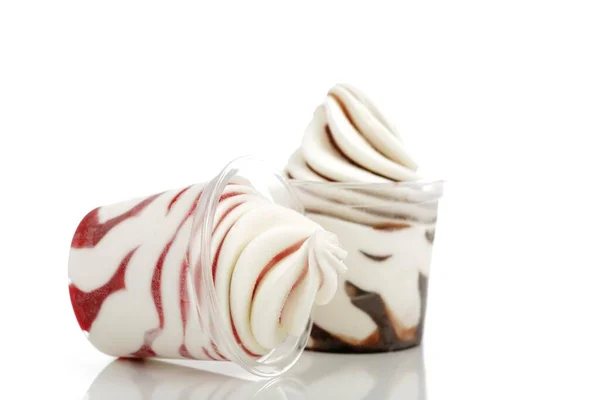 Клубничное Шоколадное Мороженое — стоковое фото