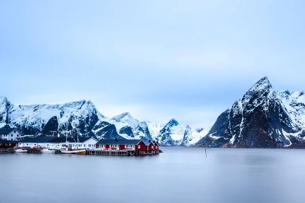 Fishermen Houses Rorbu Moskenesoya Reine Hamnoy Hamnoy Lofoten Norway Europe — стоковое фото