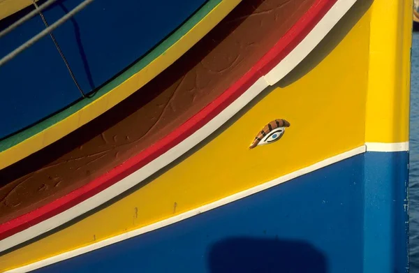 Colorful Luzzu Boat Harbour Malta Europe — Stockfoto