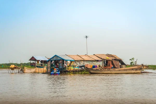 Floating house, houseboat, floating village, boat trip, Tonle Sap Lake, Cambodia, Southeast Asia, Asia
