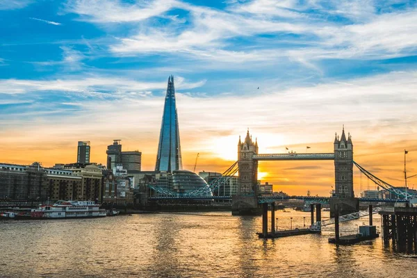 Themse Themse Tower Bridge Shard Sonnenuntergang Wasserspiegelung Southwark Katharine Wapping — Stock Photo, Image