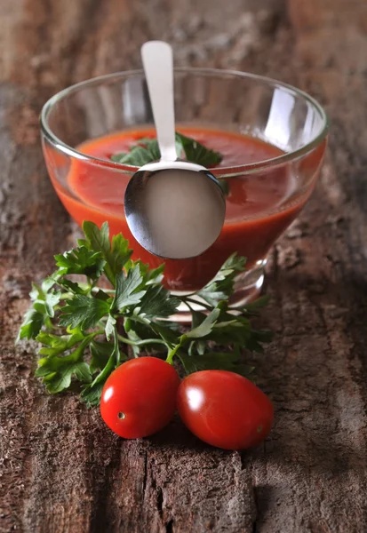 Tomatsås med färsk persilja — Stockfoto