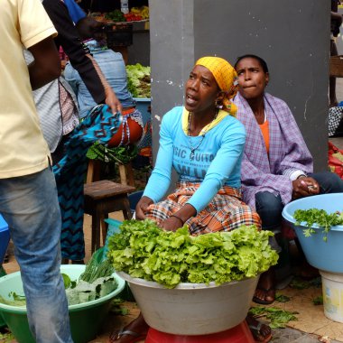 şiddetli Afrika satıcı.