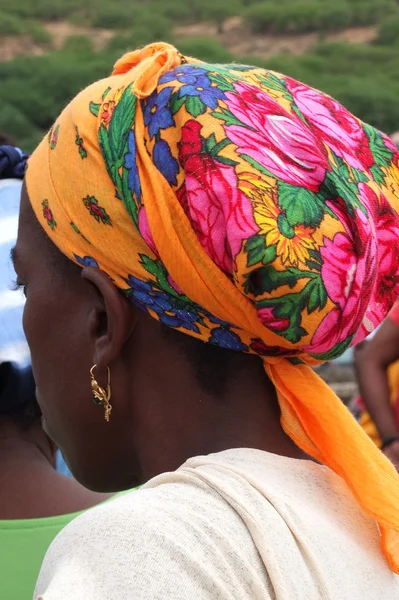 Gekleurde hoofddoek. — Stockfoto