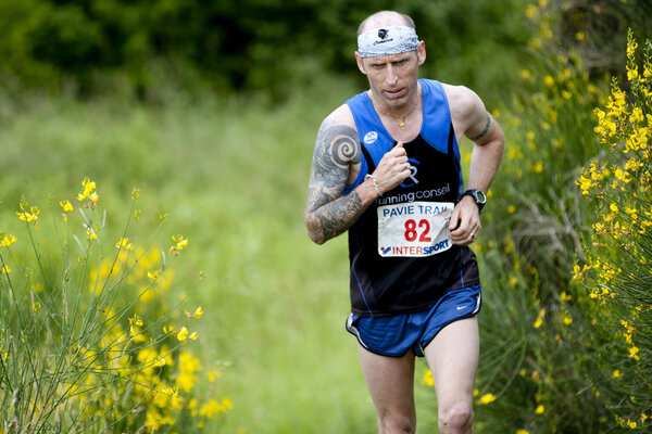 Бегун в татуировке
.