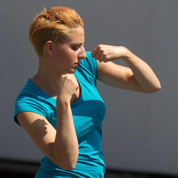 Dancer boxing — Stock Photo, Image