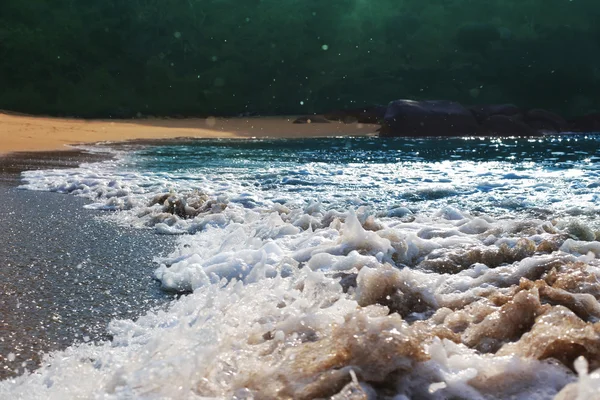 Ondas tropicales — Foto de Stock