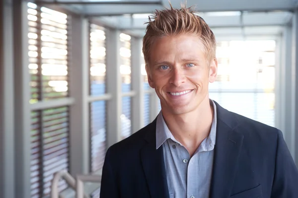 Happy young business man — Stock Photo, Image