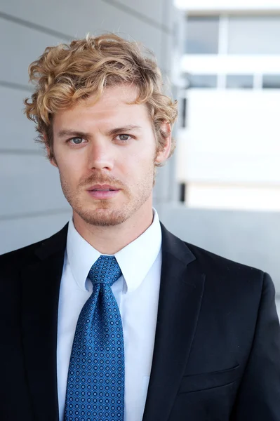 Portrait of a young businessman — Stock Photo, Image