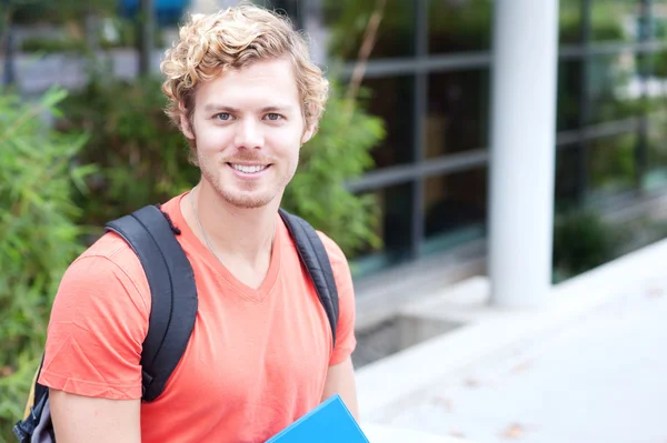 Retrato de un estudiante universitario — Foto de Stock