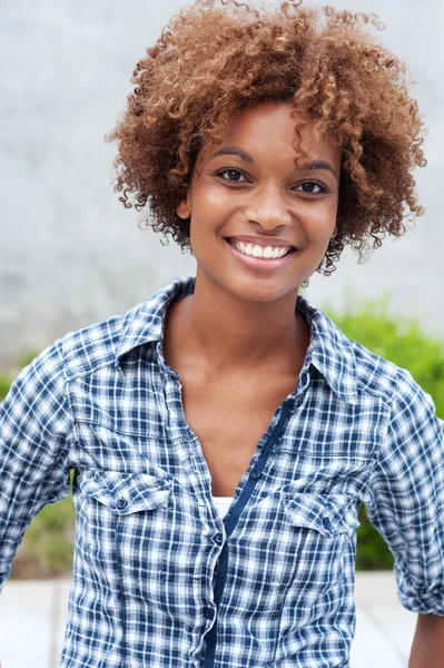 Estudante universitário americano africano bonito Imagens Royalty-Free