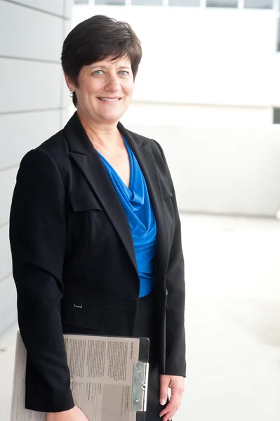 Retrato de una mujer de negocios madura —  Fotos de Stock