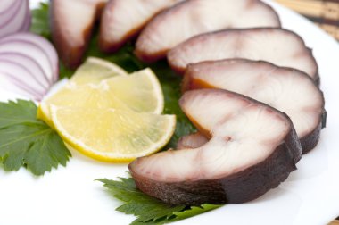 füme yılan balığı biftek