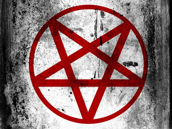 Her tarafı pis pis lekeler ile gemide Pentagram simge boyalı