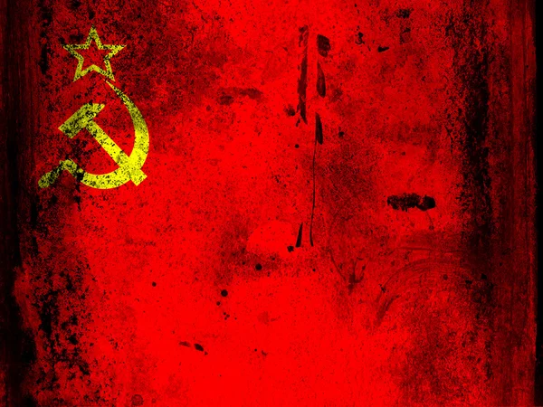 A bandeira da URSS pintado a bordo com manchas sujas grungy por todo o lado — Fotografia de Stock