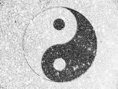 ying yang işareti boyalı