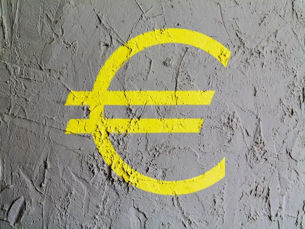 Euro moeda sinal pintado na parede — Fotografia de Stock