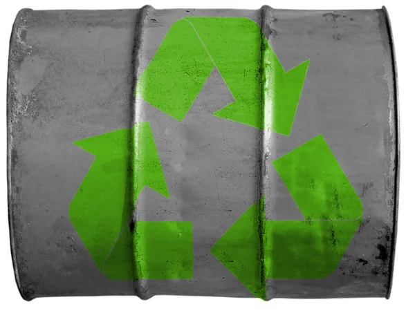 Recycling-Symbol auf Ölfass gemalt — Stockfoto