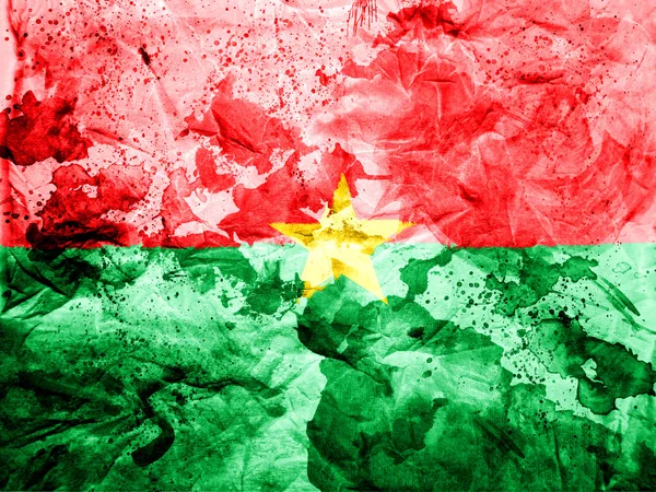 Bandeira do Burkina Faso pintada de papel sujo e grunge — Fotografia de Stock