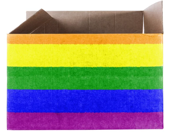 Bandeira de orgulho gay pintada em caixa de papelão ou pacote — Fotografia de Stock