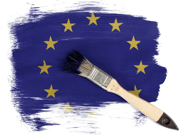 Флаг Европейского Союза, раскрашенный кистью над ним — стоковое фото