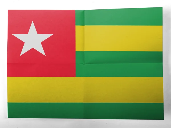 Togo vlag geschilderd op eenvoudige papier blad — Stockfoto