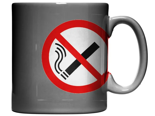 Nenhum sinal de fumar desenhado pintado em caneca ou xícara de café — Fotografia de Stock
