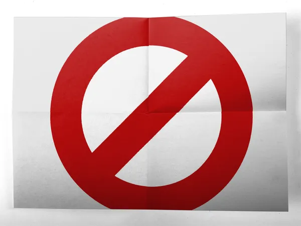 Signo prohibido pintado en hoja de papel simple — Foto de Stock