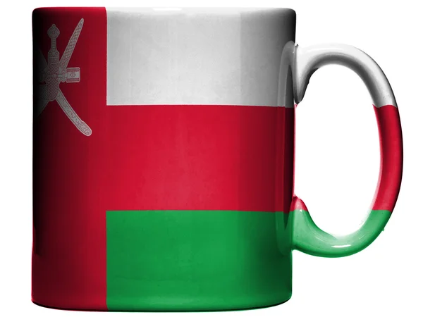 Omanische Flagge auf Kaffeebecher oder Tasse gemalt — Stockfoto