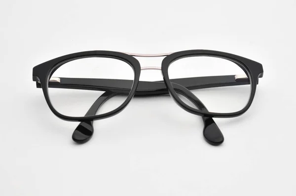 Zole Edilmiş Beyaz Arkaplanda Şeffaf Optik Gözlük — Stok fotoğraf