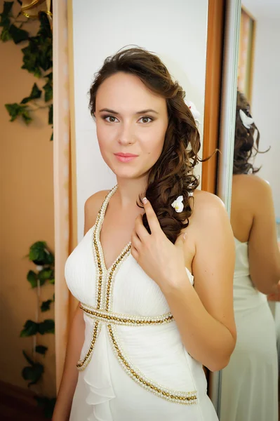 Novia en vestido de novia — Foto de Stock