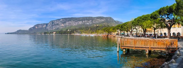 Genähtes Panorama. wunderschöne Meereslandschaft — Stockfoto