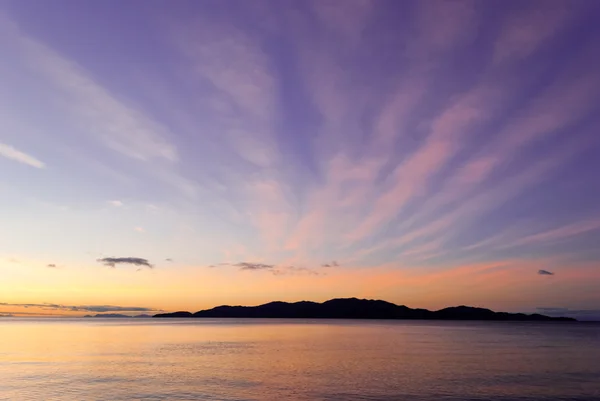 Romantic sunset on the ocean — Stock Photo, Image