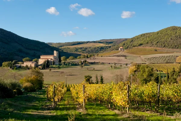 Abadía de Sant 'Antimo, Toscana, Italia — Foto de Stock