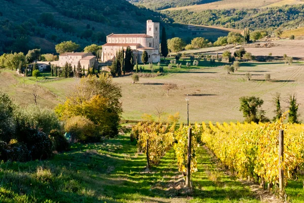 Abadía de Sant 'Antimo, Toscana, Italia — Foto de Stock