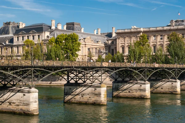 Pont des arts op de rivier de seine, paris — Stockfoto