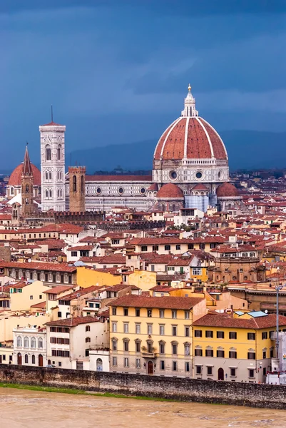 Katedry we Florencji (Basilica di Santa Maria del Fiore) — Zdjęcie stockowe